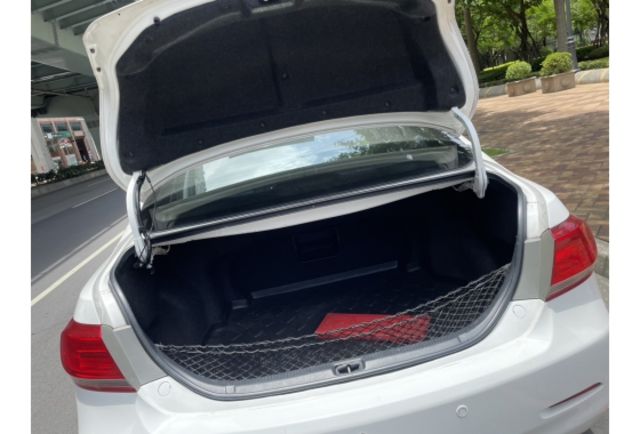 《全車原漆 自用一手車 豪華型 黑內裝 SRSx2 恆溫 定速 內外漂亮》【保證實車實照實價】如有不實~整輛車送給您  第7張相片