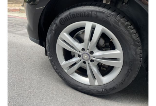 《原漆車 旗艦型 SRSx10 定速 恆溫 天窗 電動尾門》【保證實車實照實價】如有不實~整輛車送給您  第4張相片