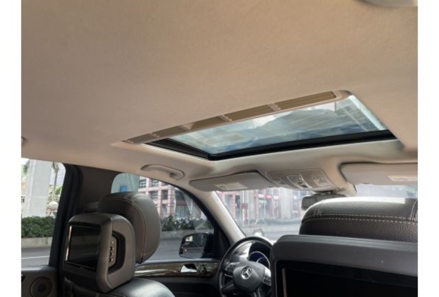 《原漆車 旗艦型 SRSx10 定速 恆溫 天窗 電動尾門》【保證實車實照實價】如有不實~整輛車送給您  第19張相片