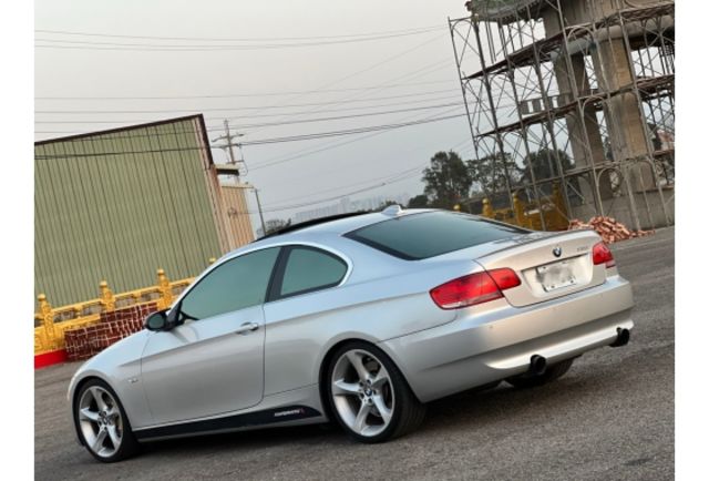 2006 BMW 335I  第8張相片