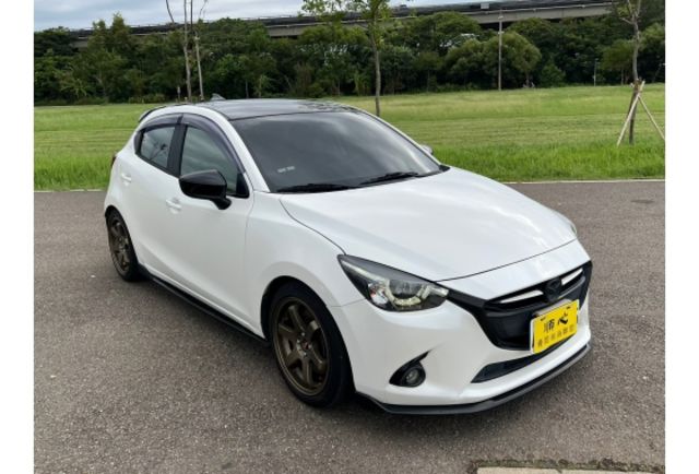 Mazda MAZDA2  第1張相片