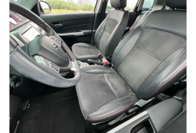 Suzuki VITARA  第7張相片