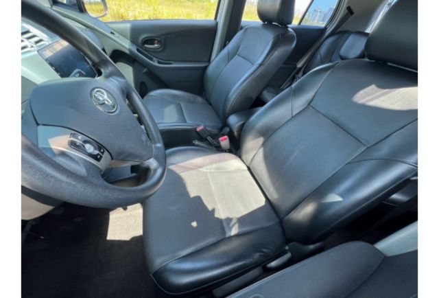 Toyota YARIS  第7張相片