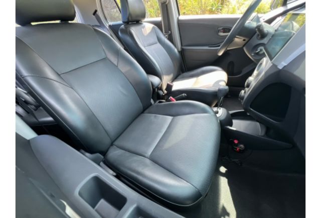 Toyota YARIS  第9張相片