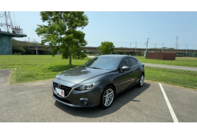 Mazda MAZDA3  第2張相片