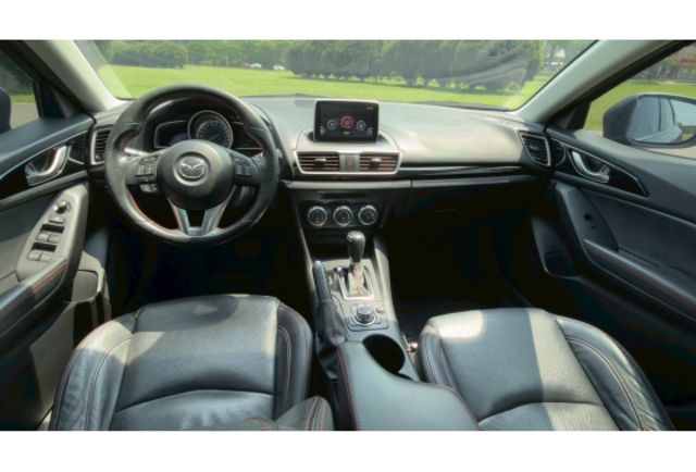 Mazda MAZDA3  第3張相片
