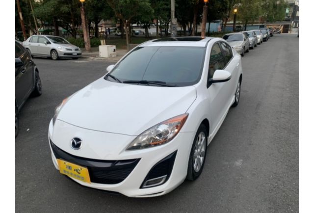 2.0天窗版 換檔播片 定速 方控鍵 雙安 電動後視 車況好 內裝美  第1張相片