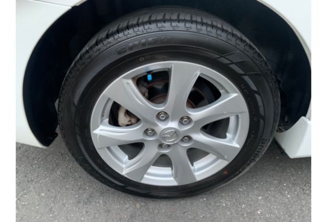 2.0天窗版 換檔播片 定速 方控鍵 雙安 電動後視 車況好 內裝美  第12張相片