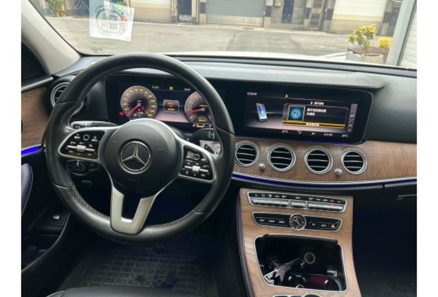 輝祥汽車 年輕款 2018年 E250  第4張相片