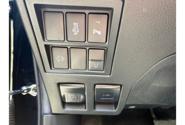 Toyota HILUX  第15張相片