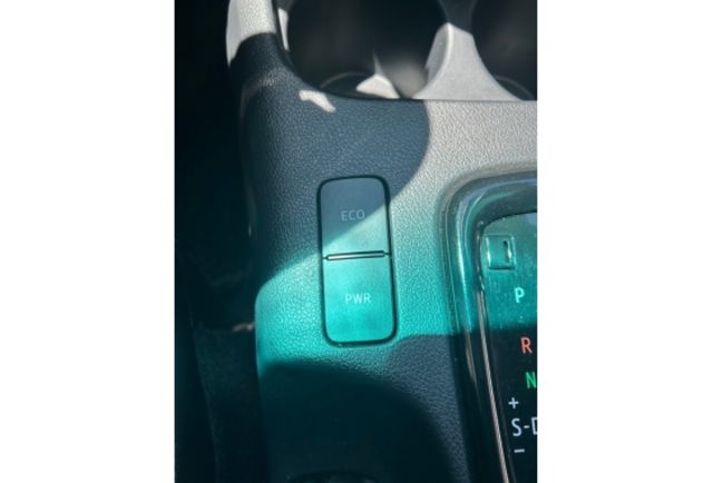 Toyota HILUX  第17張相片