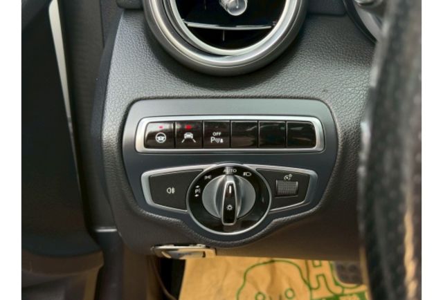 AMG 四驅 直通當派 閥門 氣壓懸吊 全景天窗 柏林之音 LED頭燈 全車摸門  第13張相片