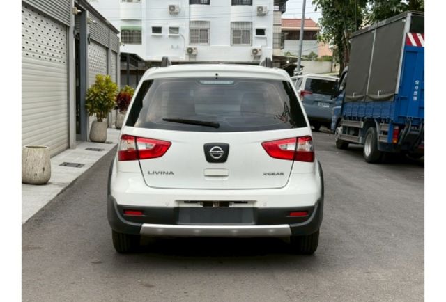 車頂行李架 倒車雷達 胎壓偵測  第3張相片