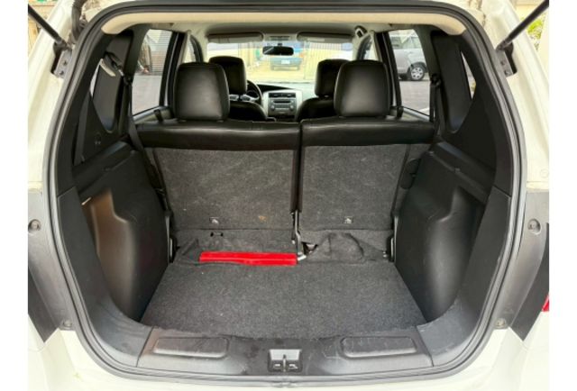 車頂行李架 倒車雷達 胎壓偵測  第5張相片