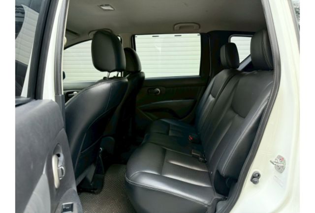 車頂行李架 倒車雷達 胎壓偵測  第10張相片