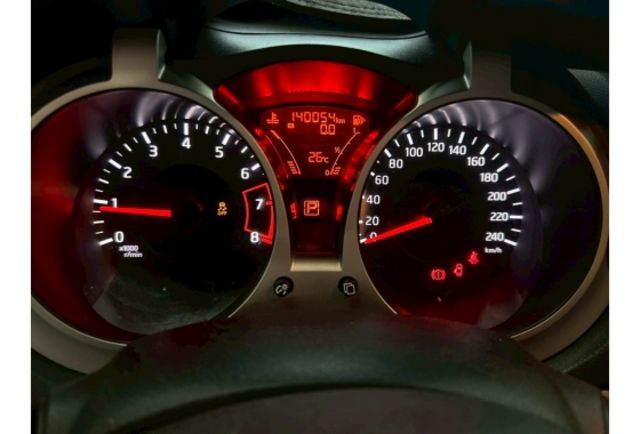 I-Key｜數位電視｜方向盤快控｜胎壓偵測  第13張相片