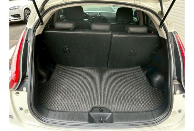 I-Key｜數位電視｜方向盤快控｜胎壓偵測  第15張相片