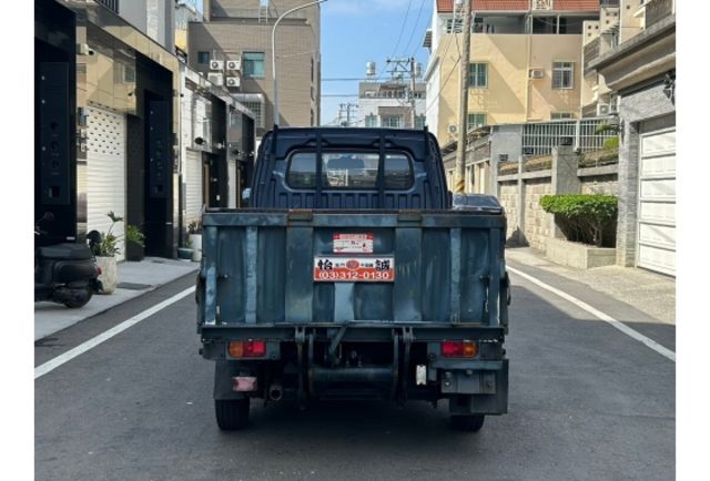 升降尾門｜胎壓偵測｜方向盤快控鍵  第3張相片