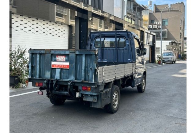 升降尾門｜胎壓偵測｜方向盤快控鍵  第4張相片