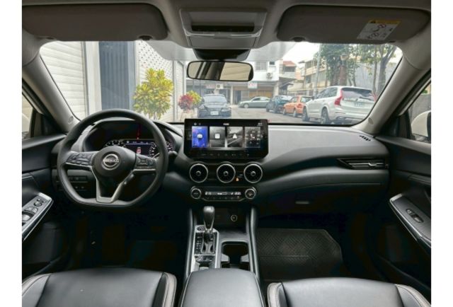 原廠保固中｜LED頭尾燈｜無線CarPlay｜環景  第7張相片