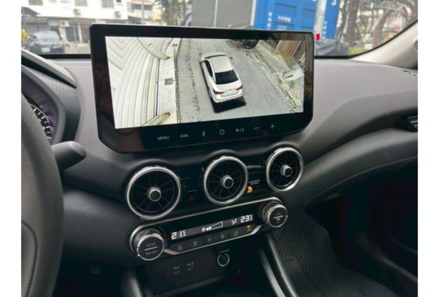 原廠保固中｜LED頭尾燈｜無線CarPlay｜環景  第10張相片