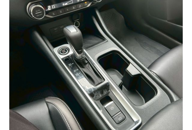 原廠保固中｜LED頭尾燈｜無線CarPlay｜環景  第12張相片