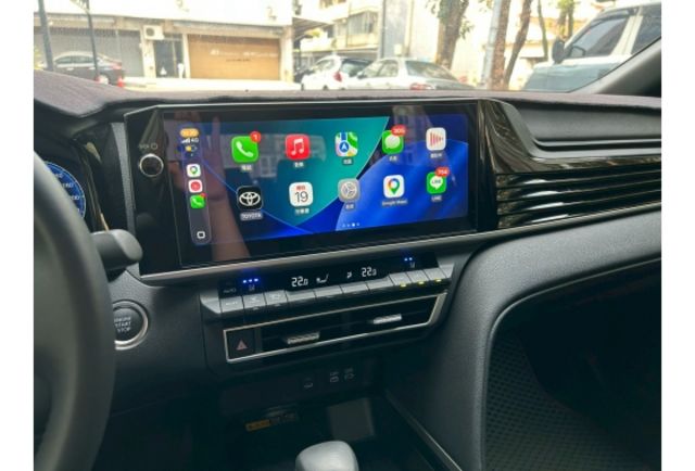 無線充電板/CarPlay｜方向盤電動調整｜數位儀表｜LED頭尾燈｜盲點｜I-key  第8張相片