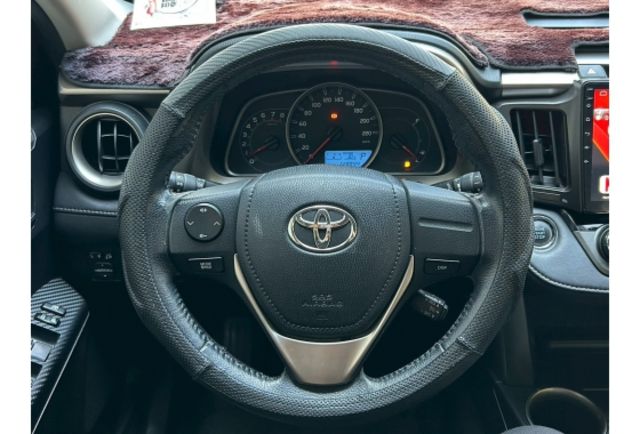 i-key｜駕駛電動座椅｜定速｜衛星導航  第11張相片