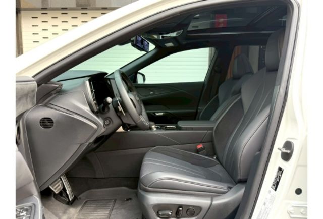 4WD｜Mark Levinson音響｜電動側踏板｜全景天窗｜環景｜盲點｜無線CarPlay/充電版  第8張相片