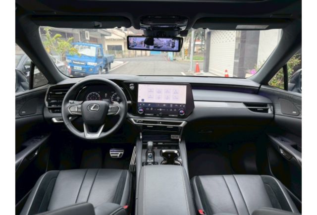 4WD｜Mark Levinson音響｜電動側踏板｜全景天窗｜環景｜盲點｜無線CarPlay/充電版  第9張相片