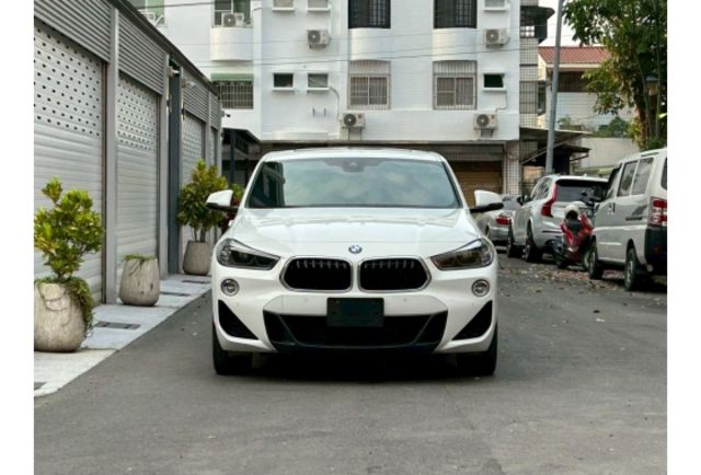 M版外觀套件｜CarPlay｜全景天窗 ｜I-KEY｜摸門  第3張相片