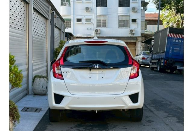 定速｜循跡｜ABS｜恆溫｜倒車顯影｜倒車雷達  第4張相片