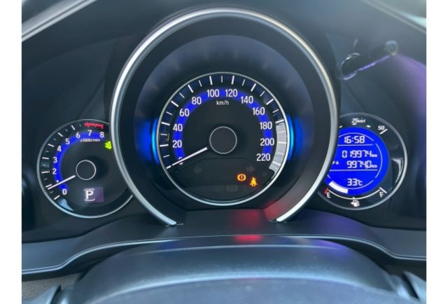 定速｜循跡｜ABS｜恆溫｜倒車顯影｜倒車雷達  第9張相片