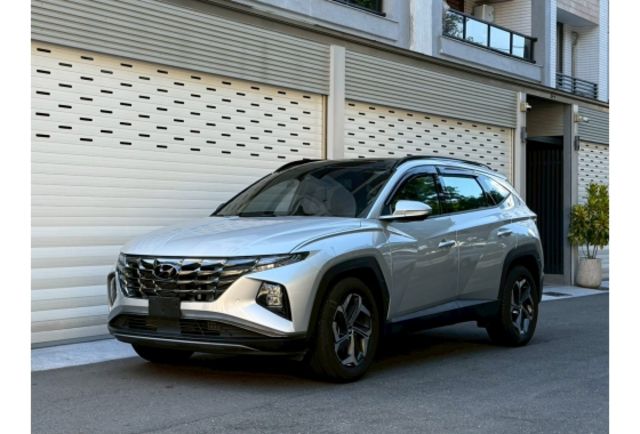 NX4G-D｜全景天窗｜LED頭尾燈｜無線充電版｜CarPlay｜I-KEY  第1張相片