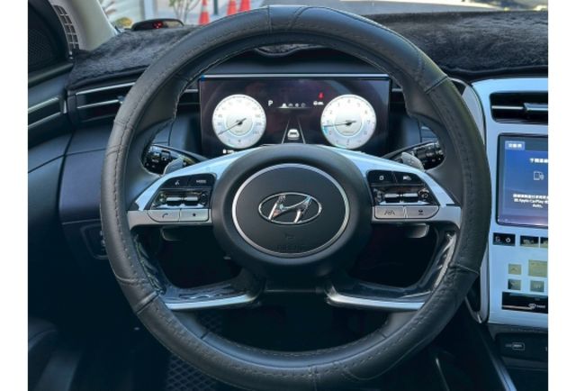NX4G-D｜全景天窗｜LED頭尾燈｜無線充電版｜CarPlay｜I-KEY  第9張相片