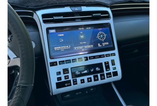 NX4G-D｜全景天窗｜LED頭尾燈｜無線充電版｜CarPlay｜I-KEY  第11張相片