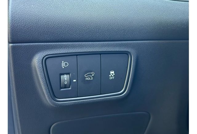 NX4G-D｜全景天窗｜LED頭尾燈｜無線充電版｜CarPlay｜I-KEY  第13張相片