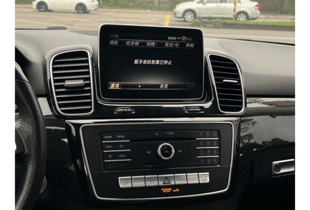 2015 GLE350 只跑10萬 只要118萬  第25張相片