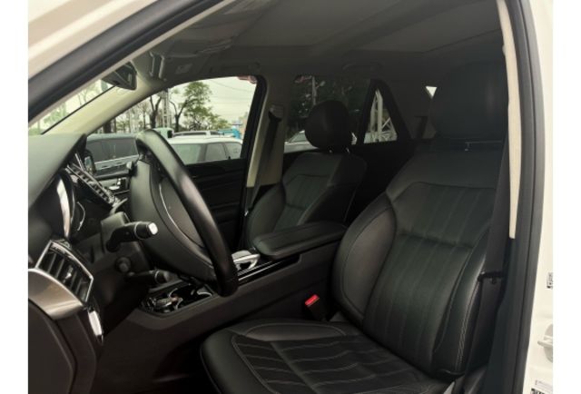 2015 GLE350 只跑10萬 只要118萬  第27張相片