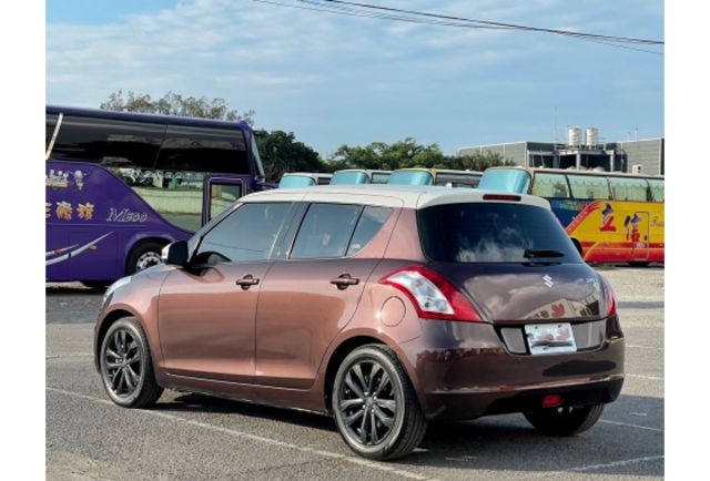 2016 swift 雙色特仕版  第2張相片
