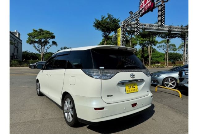 Toyota PREVIA  第3張相片