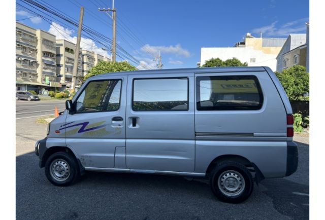 菱利自排箱車  第5張相片