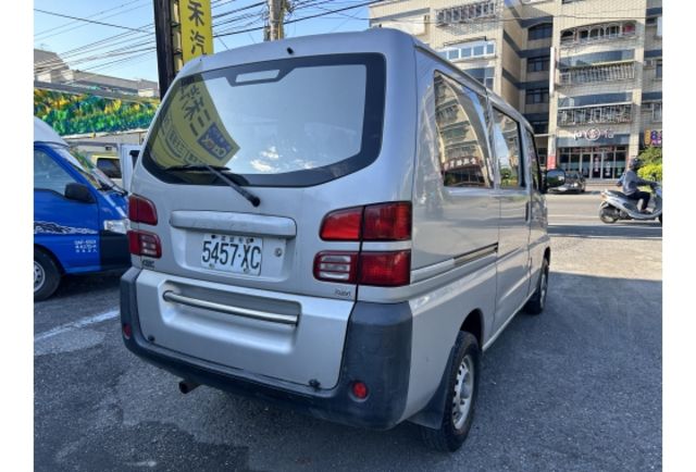 菱利自排箱車  第7張相片