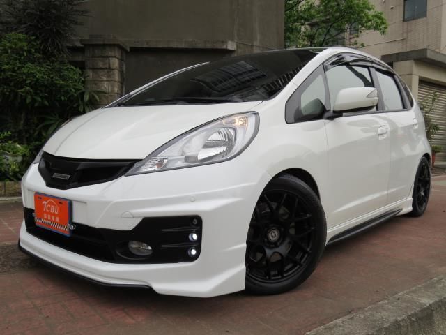 中古車 11年fit Rs無限大包影音電視倒車顯影僅跑3萬 Honda 本田 Fit 桃園市 Findcar 找車網