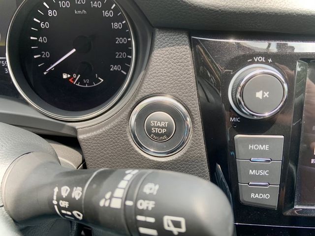 Nissan X-Trail  第7張相片