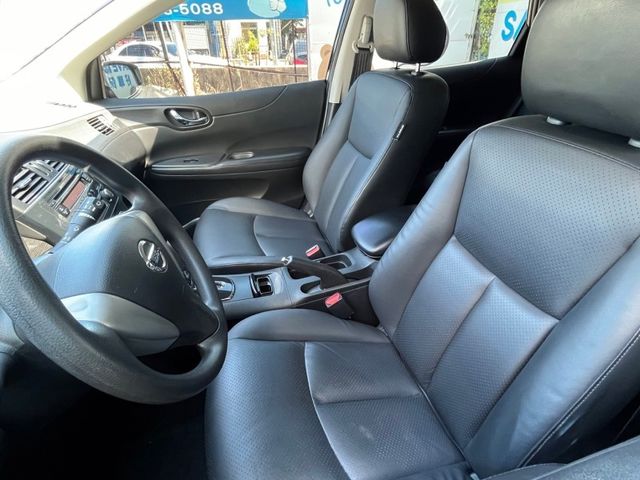 Nissan Tiida  第6張相片