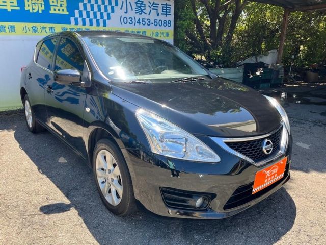 Nissan Tiida  第8張相片