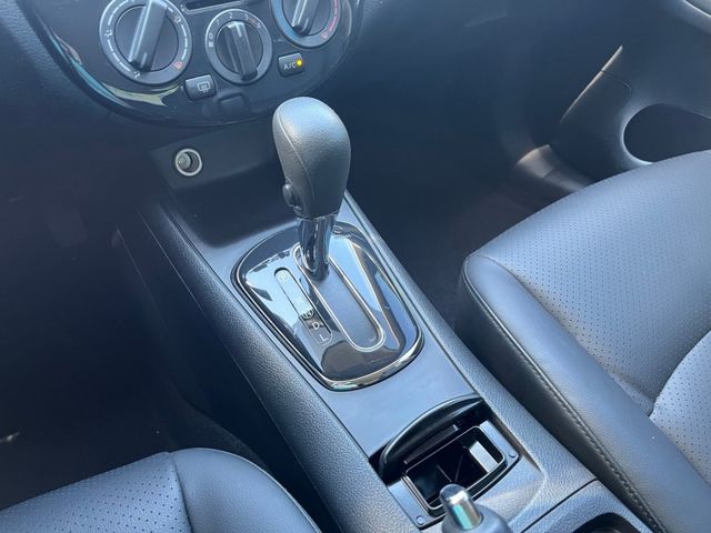 Nissan Tiida  第9張相片