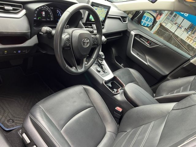 Toyota RAV4  第13張相片