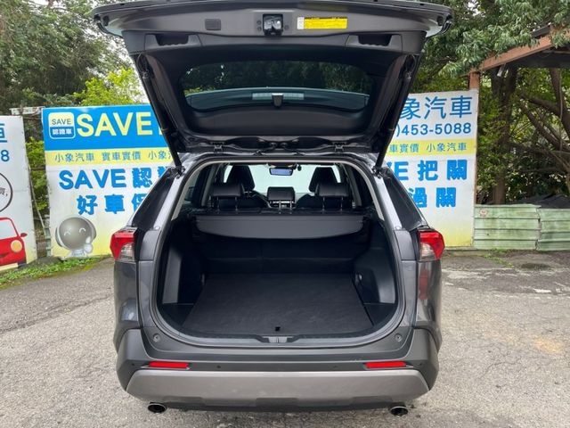 Toyota RAV4  第21張相片